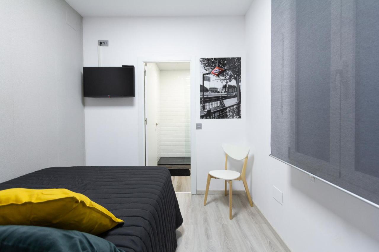 Prado Apartment Madrid Bagian luar foto